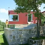 Haus In Soeiro Do Chao Mit Privatem Parkplatz By Interhome *