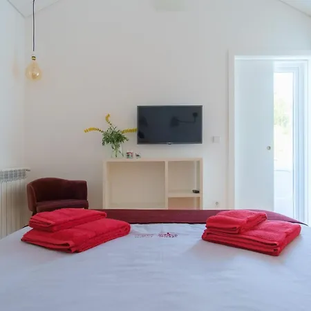 Haus In Soeiro Do Chao Mit Privatem Parkplatz By Interhome Prázdninový dům Fornos de Algodres