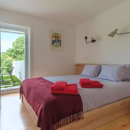 Haus In Soeiro Do Chao Mit Privatem Parkplatz By Interhome *