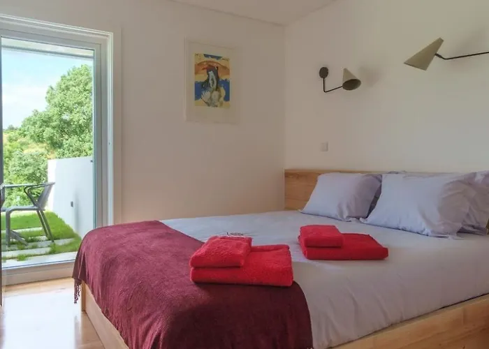Haus In Soeiro Do Chao Mit Privatem Parkplatz By Interhome *